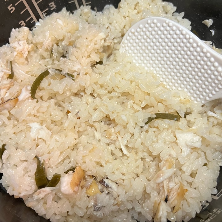 【旦那と子供の胃袋を掴む】鯛アラで作る鯛めし